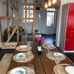Maison Sur La Place Du Village D'ourville En Caux *