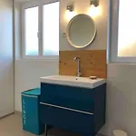Maison Sur La Place Du Village D'ourville En Caux *